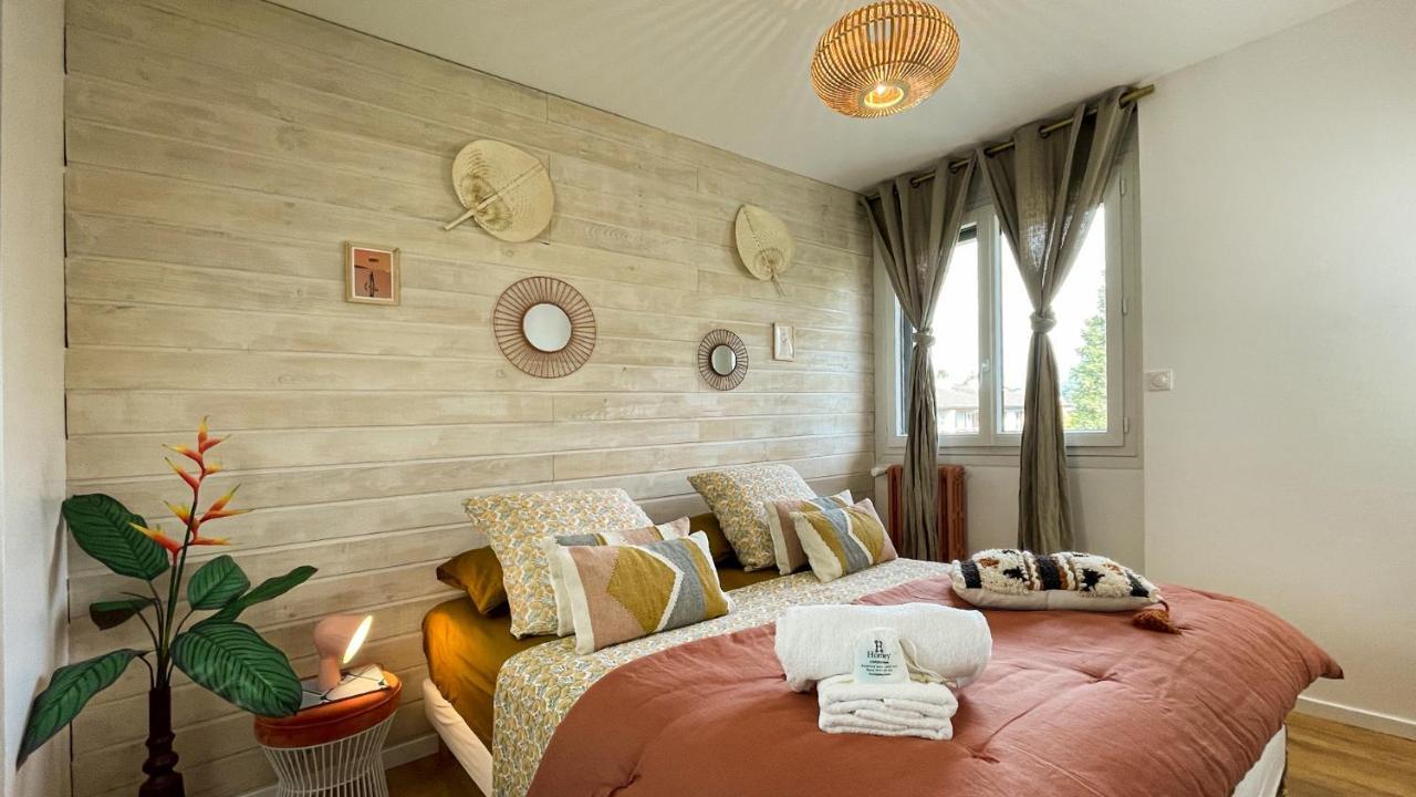 Homey Montaigne - New - A 1 Min A Pied Du Lac D'Annecy - 2 Balcons Prives - Appartement Avec 2 Chambres - Stationnement Gratuit Toute L'Annee Sauf En Ete - Juin A Aout Экстерьер фото